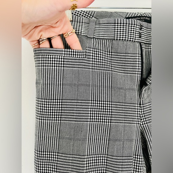 Banana Republic | Sloan Skinny Fit Plaid Pants - Picture 7 of 8